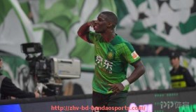 半岛体育-CBA足球第一人：谁是CBA中首位打破篮球与足球界限的运动员？