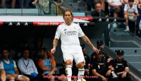 半岛体育-火箭队2002年球员名单与战绩回顾