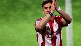 半岛体育-意甲积分榜上最差球队却依然争冠的原因解析