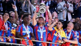 半岛体育-意甲球队响亮绰号盘点：从“红狼”到“蓝鹰”的文化符号