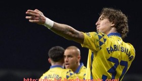 半岛体育-德甲球队历史最长不败纪录是哪支？盘点德甲不败神迹时刻